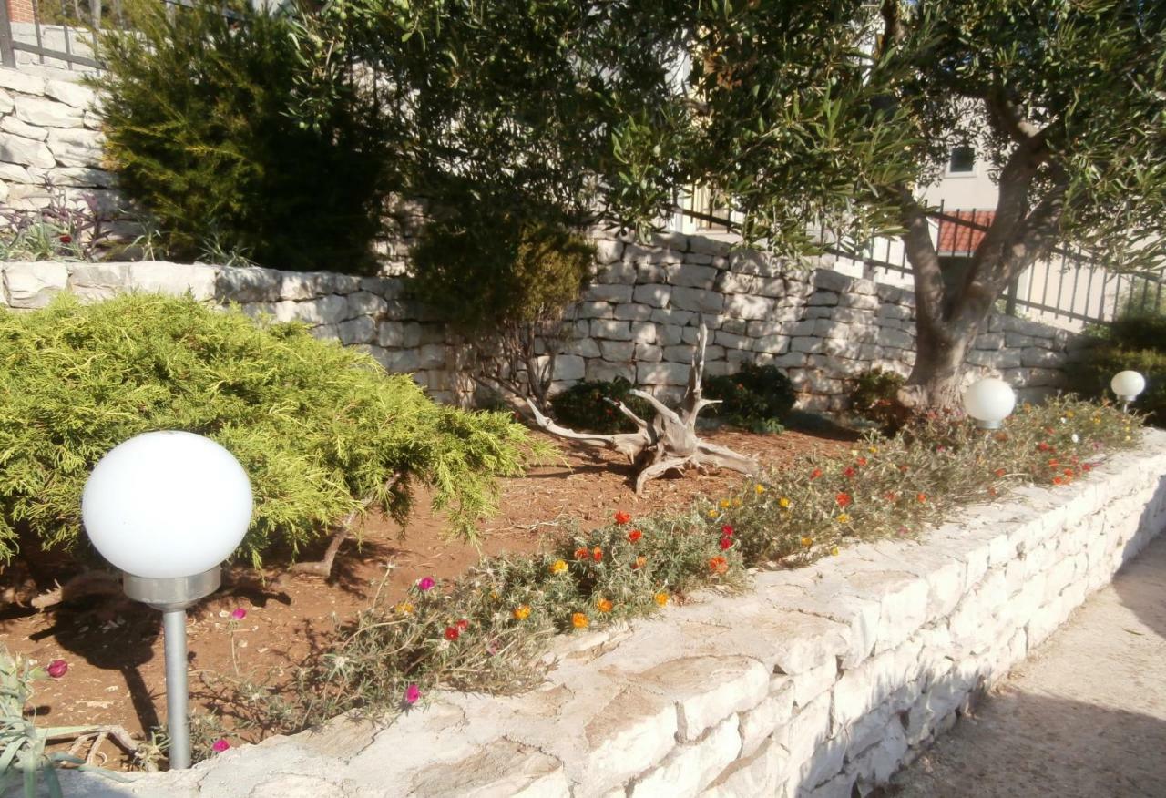 Panorama Postira Apartments Exterior photo
